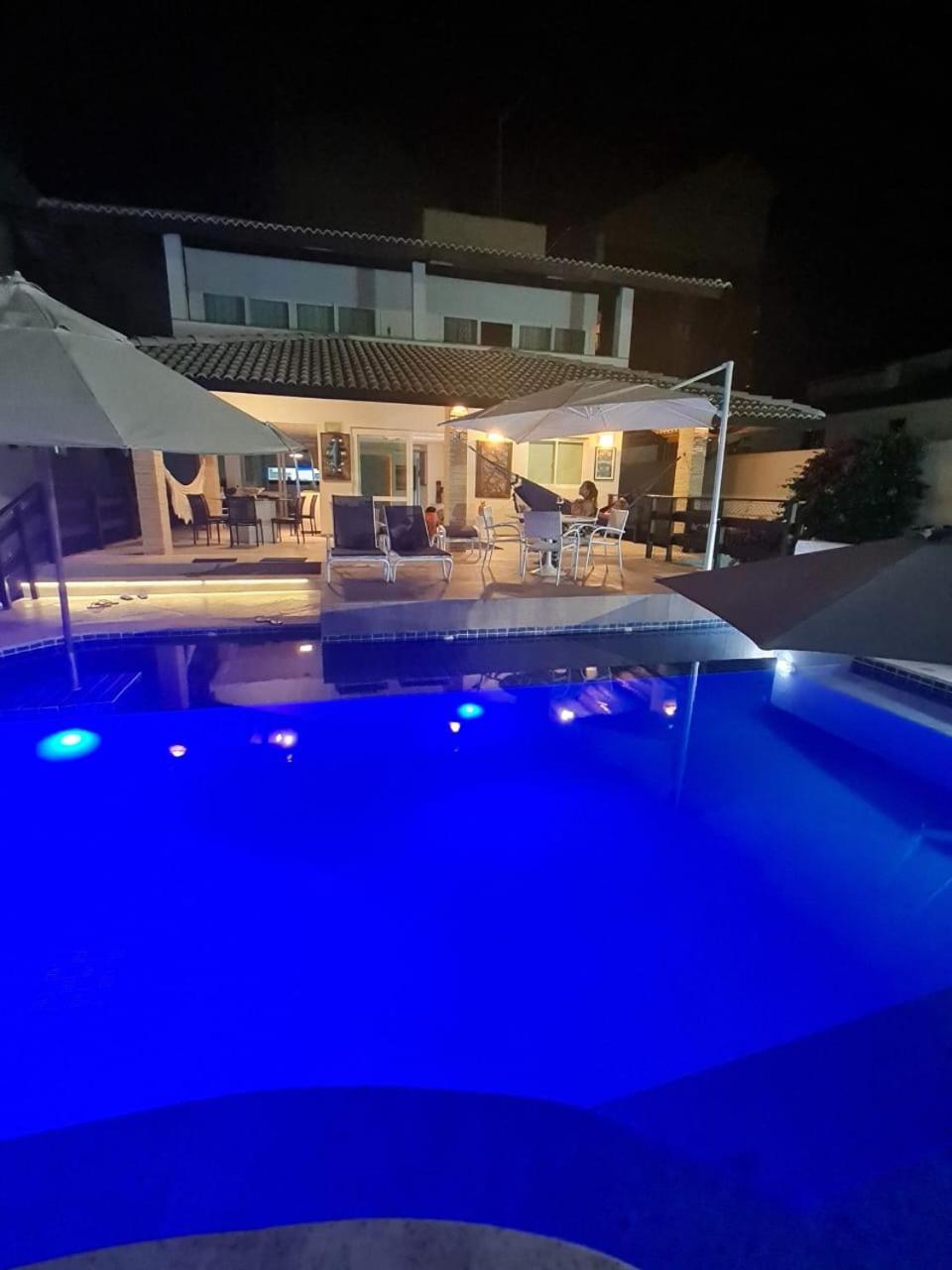 Casa de luxo em Porto de Galinhas com funcionária a 50 m do mar Exterior foto